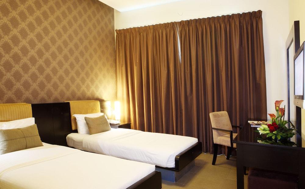 Royal Ascot Hotel Apartment - Kirklees 2 Dubai Exterior photo