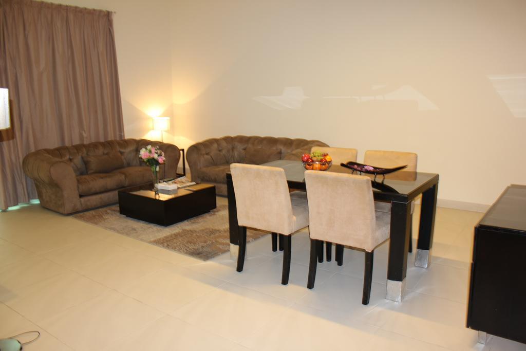 Royal Ascot Hotel Apartment - Kirklees 2 Dubai Exterior photo