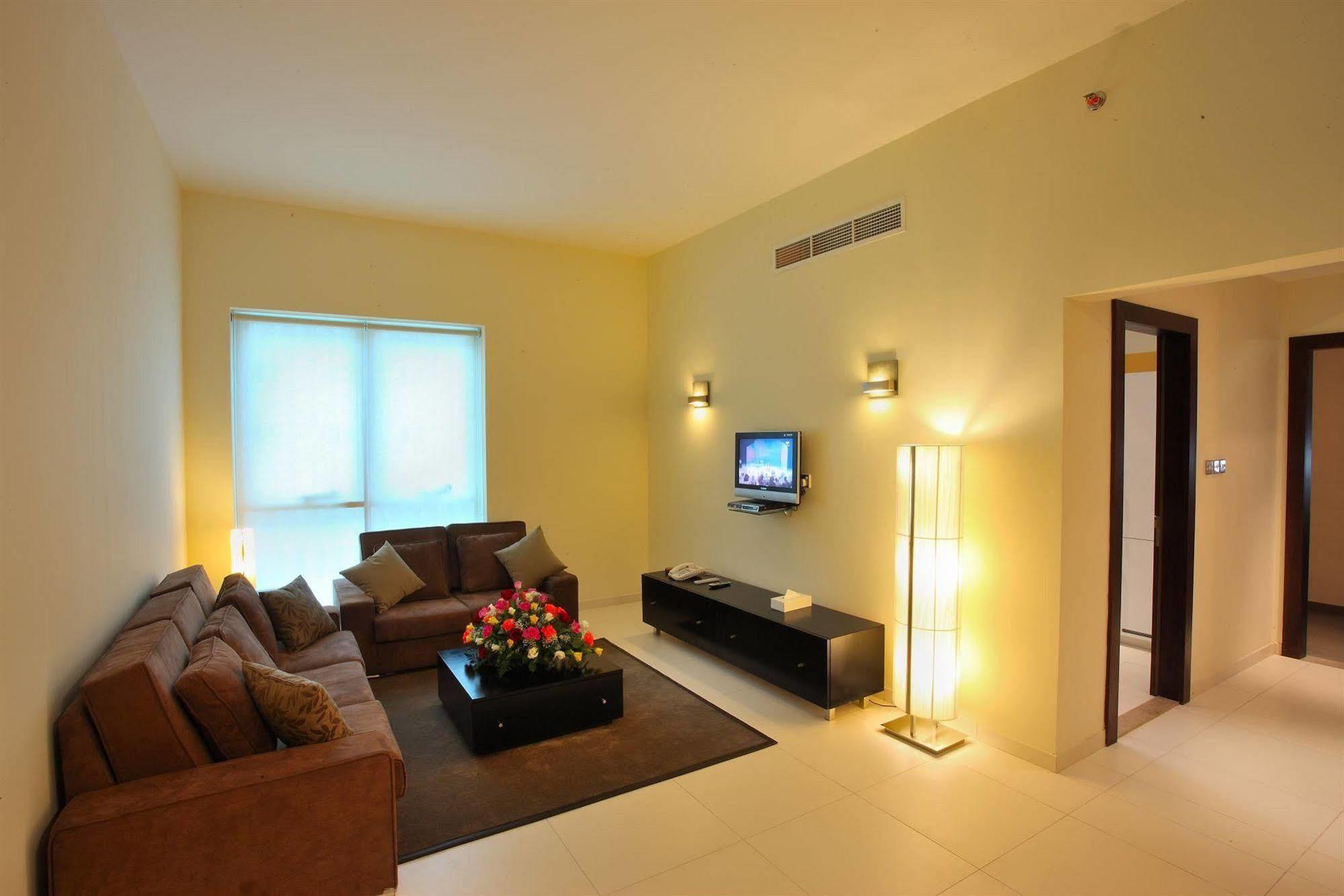 Royal Ascot Hotel Apartment - Kirklees 2 Dubai Exterior photo