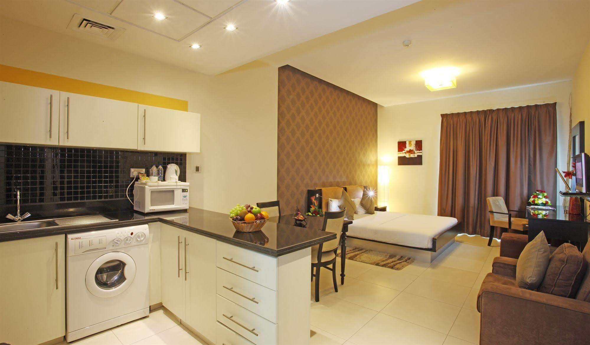 Royal Ascot Hotel Apartment - Kirklees 2 Dubai Exterior photo