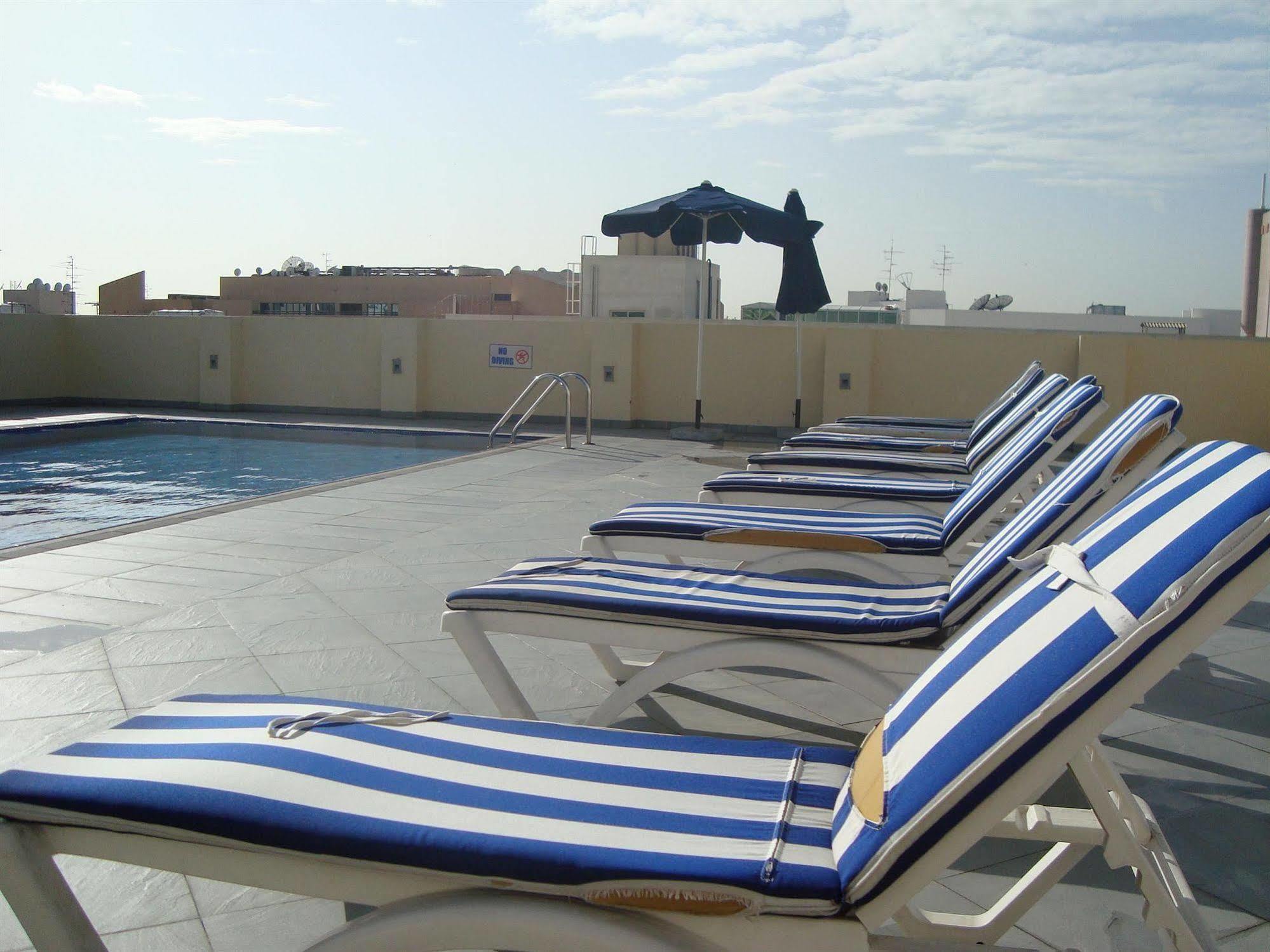 Royal Ascot Hotel Apartment - Kirklees 2 Dubai Exterior photo