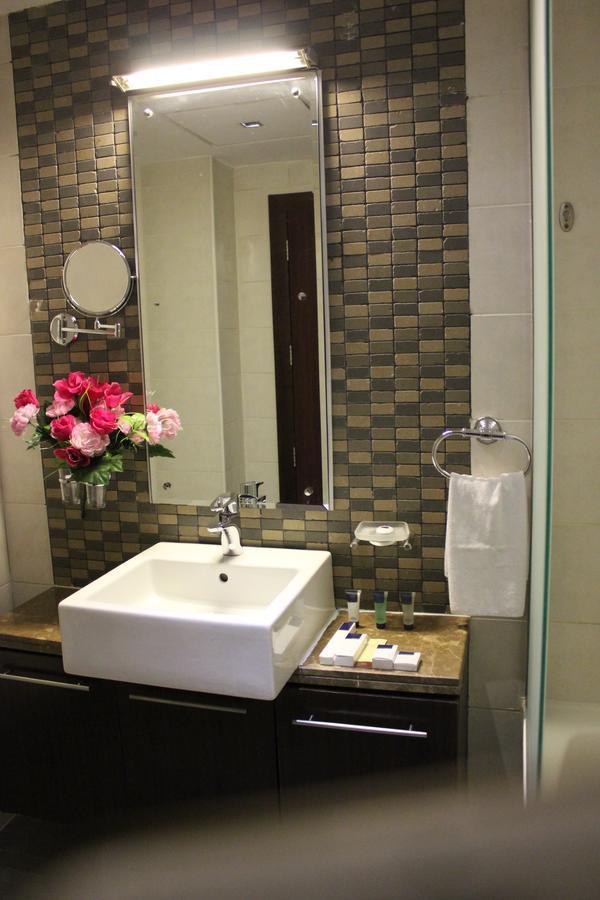 Royal Ascot Hotel Apartment - Kirklees 2 Dubai Exterior photo